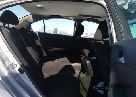 2009 Honda Accord 2.4 Ex z USA, uszkodzony, nr VIN 1HGCP26779A052694